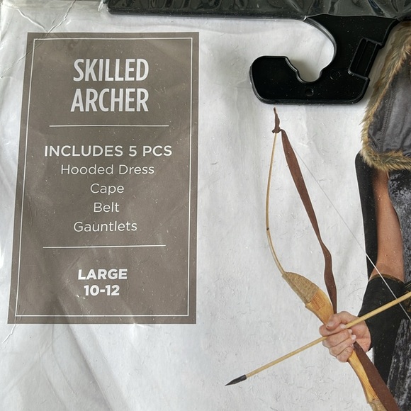 Skilled Archer Adult Costume! New! - Picture 5 of 6